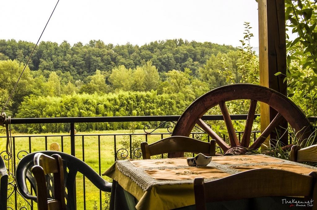 Agriturismo La Praduscella Fivizzano Bagian luar foto