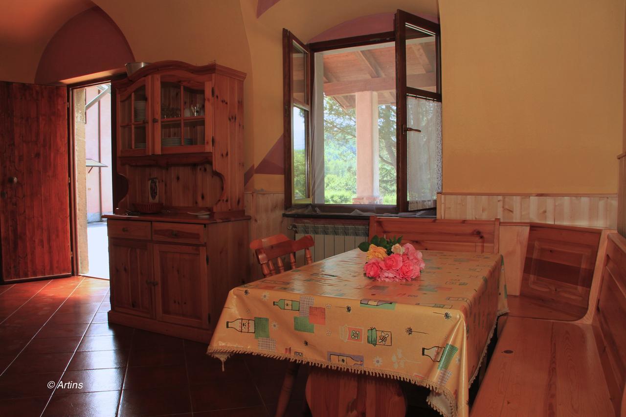Agriturismo La Praduscella Fivizzano Bagian luar foto